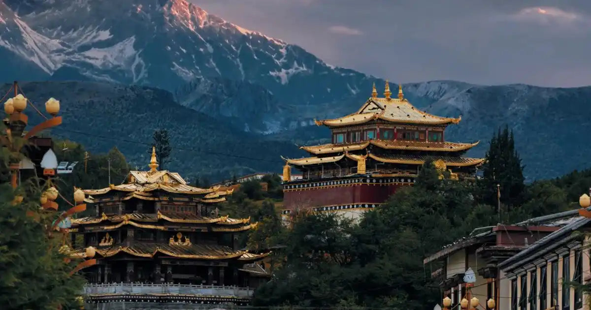 view-yunnan.jpg	Breathtaking panoramic view of Shangri-La, the mythical paradise in Yunnan.