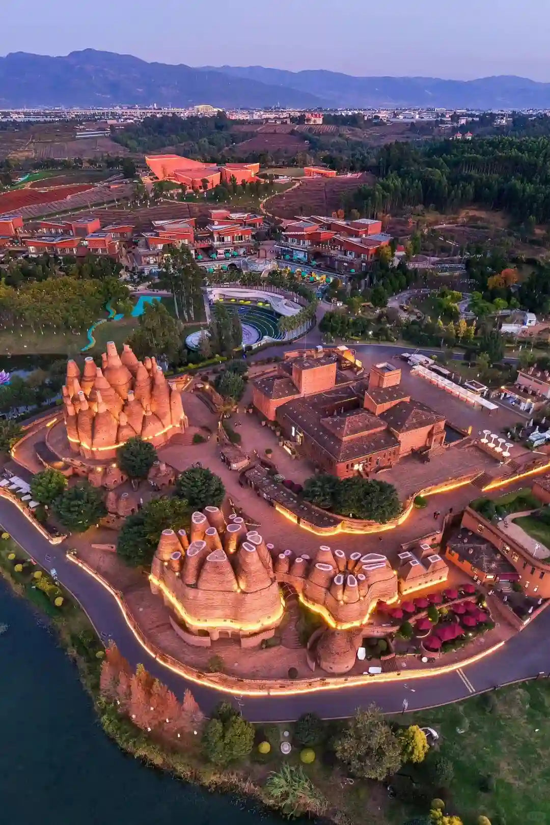 Kunming, Fuxian Lake, Mile & Jianshui 7-Day Private Tour