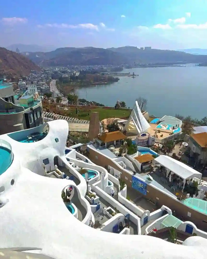 Dali Erhai Lake, Shuanglang, Ideal State, Pink Erhai Cruise, Little Putuo, Xizhou Ancient Town & Panxi Village S-Bend 1-Day Private Tour