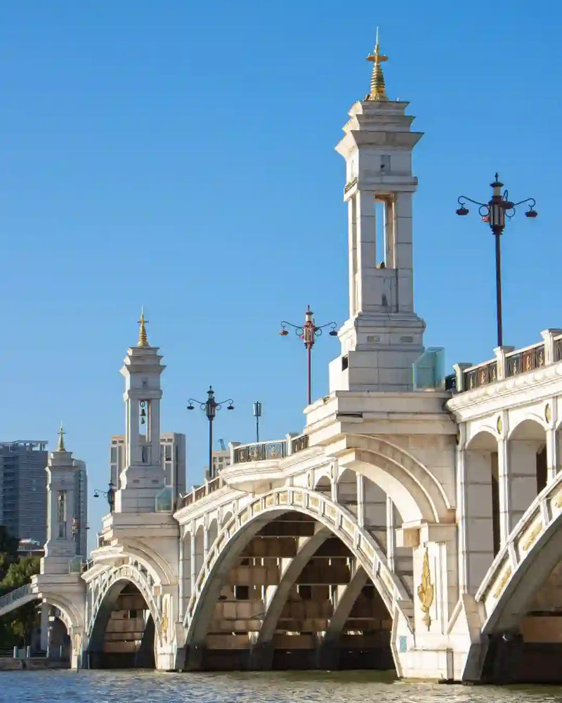 Dali Xingsheng Bridge, Shuanglang, Ideal State, Pink Erhai Cruise, S Bay & Xizhou Ancient Town 1-Day Private Tour