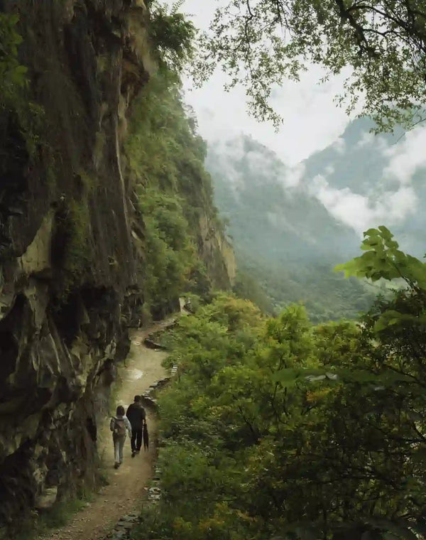 Kunming, Dali, Nujiang Grand Canyon & Bingzhongluo 8-Day Private Tour