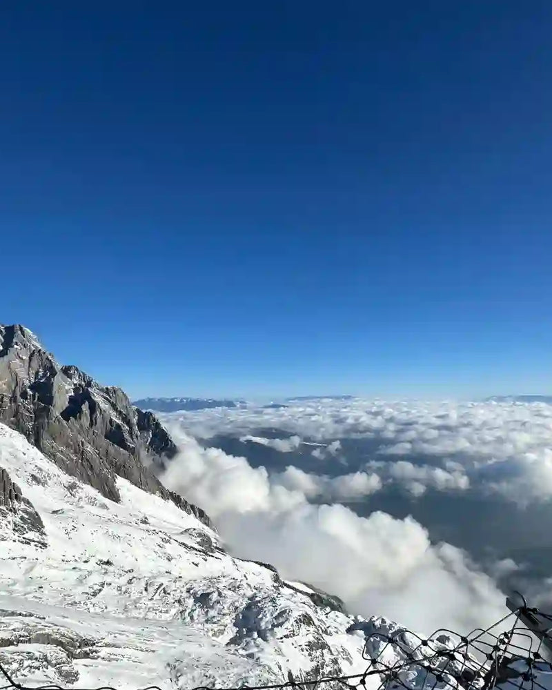 Lijiang Jade Dragon Snow Mountain Glacier Park, Impression Lijiang & Blue Moon Valley 1-Day Private Tour