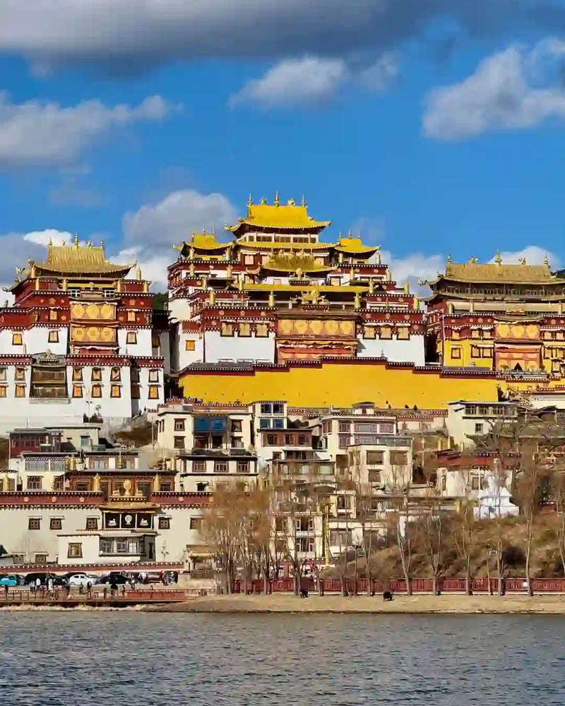 Kunming, Dali, Lugu Lake, Lijiang & Shangri-La 10-Day Private Tour