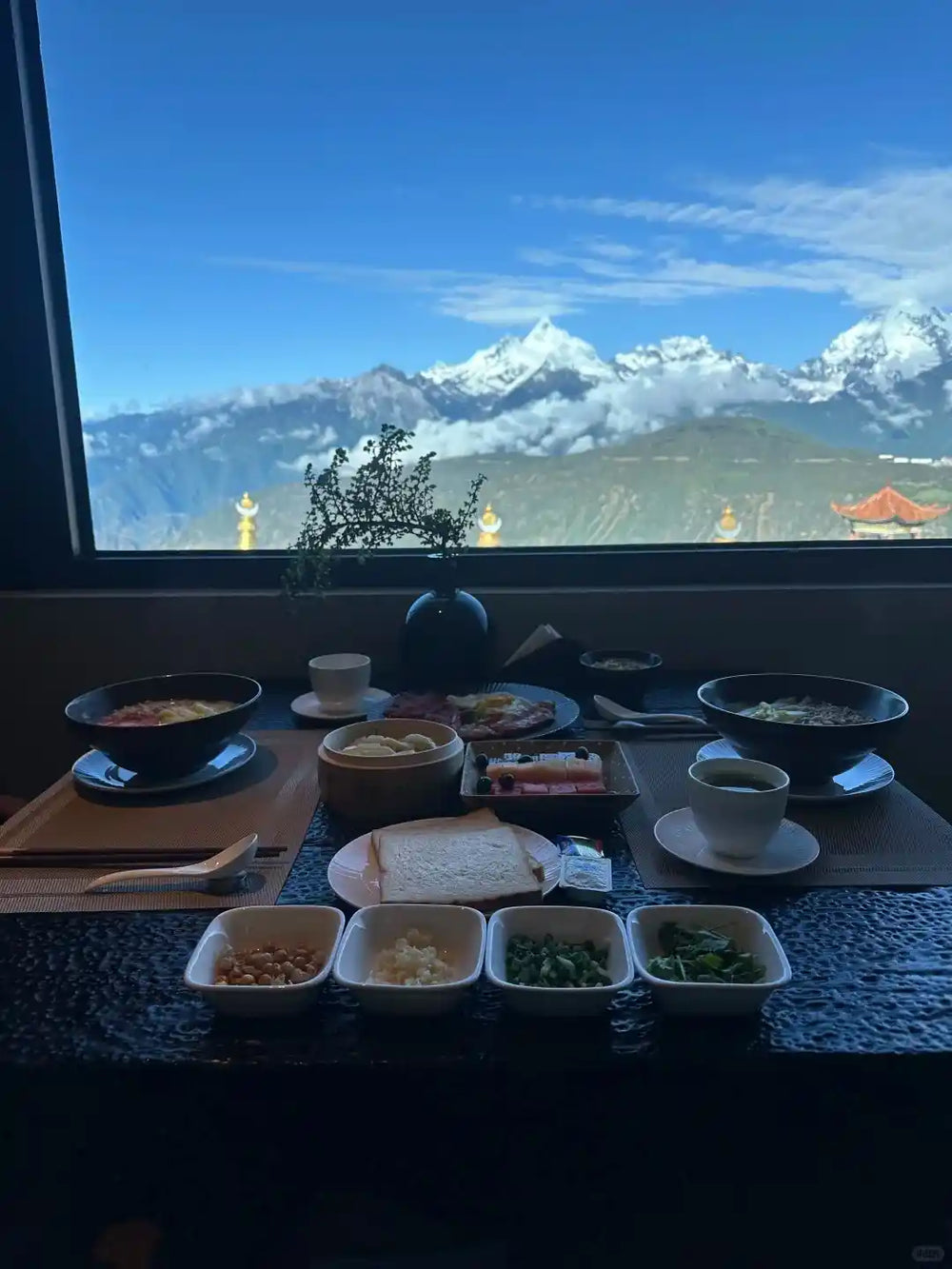 Cloud-view Breakfast