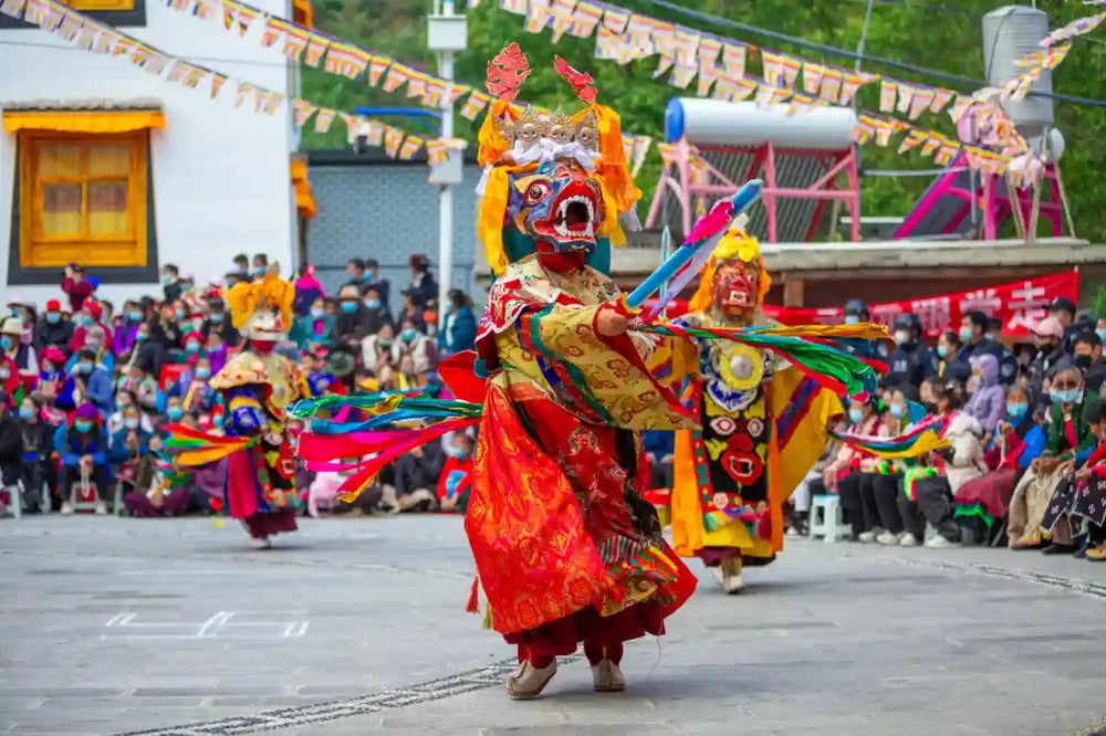 Hongpo Village: Thangka Art & Monastery Chants