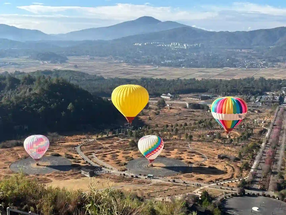 Airborne Awe: Hot Air Balloon over Volcanoes